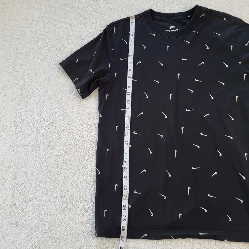 Men's Nike Logo Full Print Round Neck Pullover Short Sleeve Black T-Shirt Size M